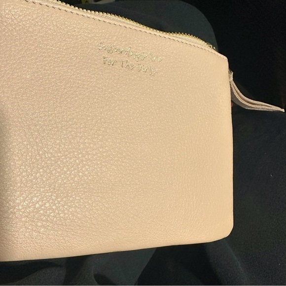 NWOT Aimee Kestenberg Leather Wristlet “Saturdays are for the girls” - Picture 5 of 6